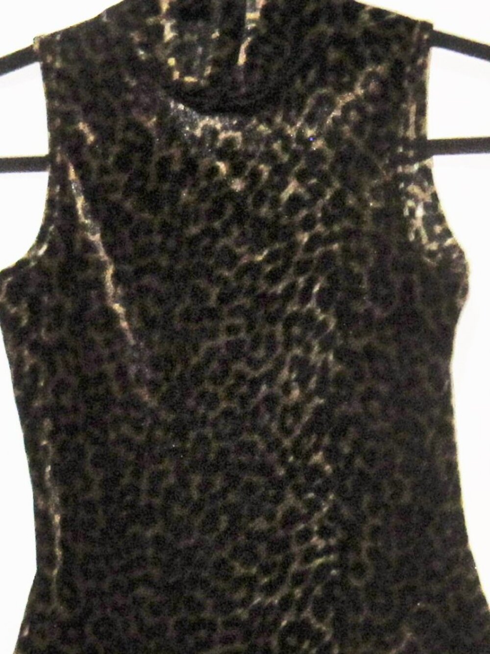 Womens Small Top Faux Leopard Print Sleeveless Hotkiss Shirt        ZA214